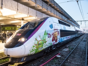 trains TGV InOui SNCF France